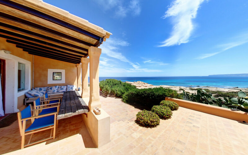 Villas for sale formentera
