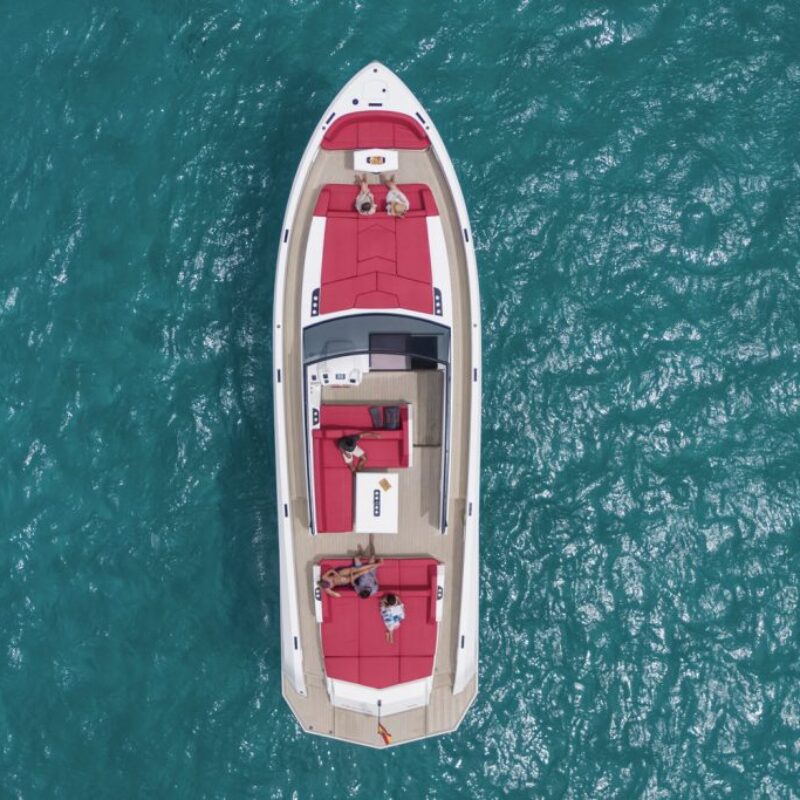 yacht-rental-formentera-vanquish-54-04